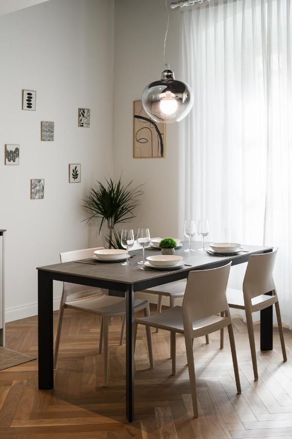 Triestinn - Suite Borsa Dış mekan fotoğraf